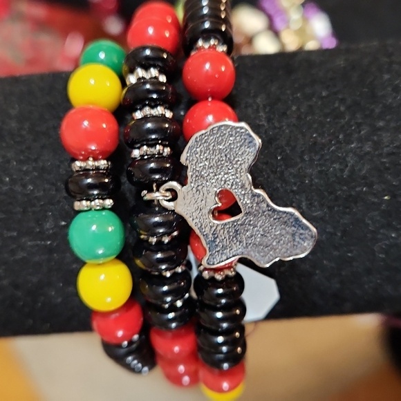 Hand Crafted Wrap Bracelet Black History Pan-African Afro-American Green Yellow - Picture 6 of 7